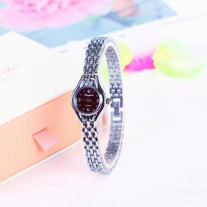 Reloj de mujer moderno y combinable