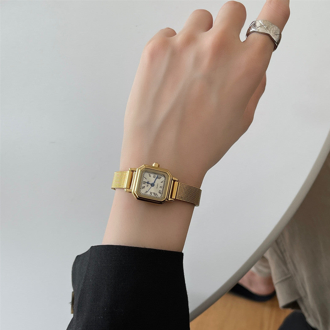 Reloj pequeño cuadrado retro con forma de cubo de azúcar de acero para mujer