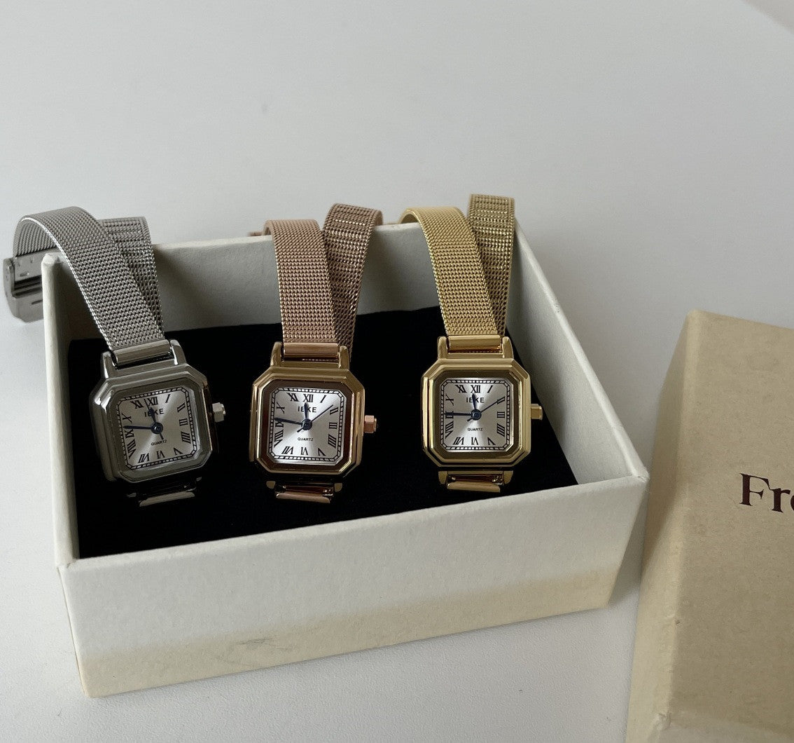 Reloj pequeño cuadrado retro con forma de cubo de azúcar de acero para mujer
