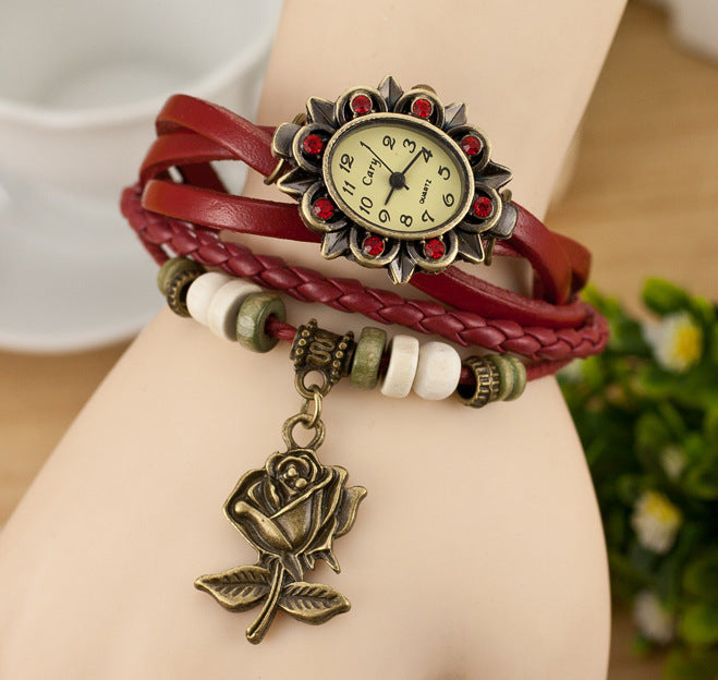 Reloj de moda informal para mujer, pulsera envuelta en cuero, epidermis, colgantes de mariposa para mesa de mujer, venta al por mayor, para niños
