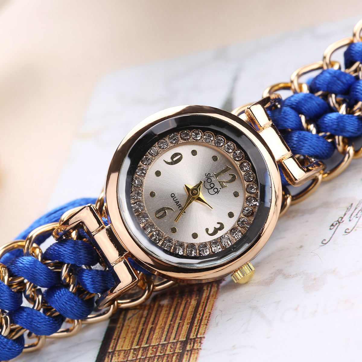 Reloj de pulsera analógico de cuarzo con movimiento de cuerda de punto y cadena de alta calidad para mujer