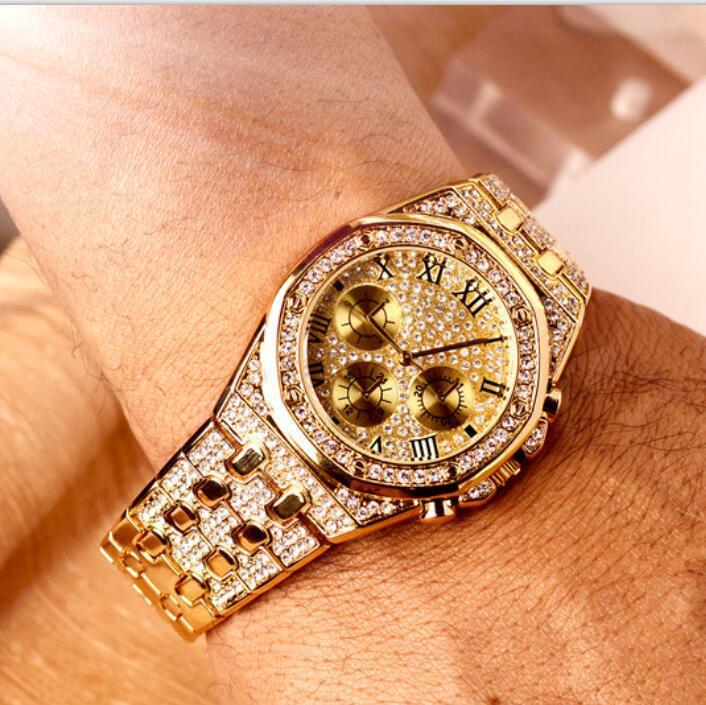 Reloj Tyrant Gold para hombre, con personalidad, resistente al agua, con correa de acero y diamantes de imitación