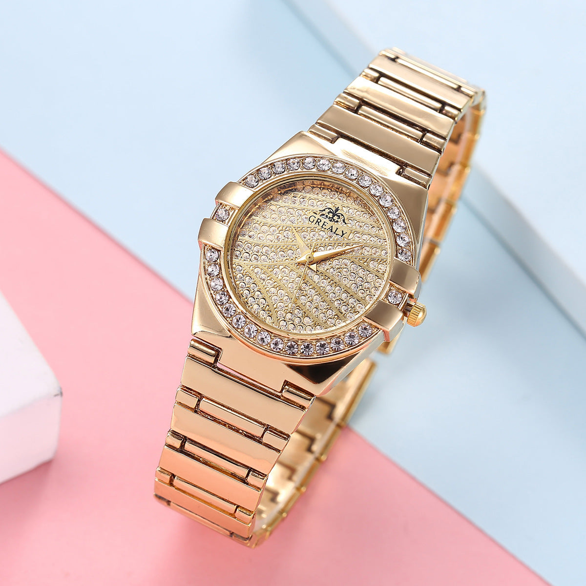 Conjunto de boutique Caja de regalo Reloj de diamantes Pulsera Collar Pendientes