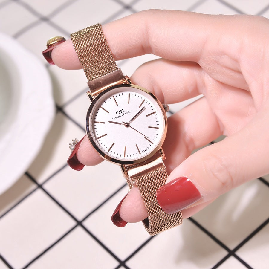 Reloj de cuarzo con correa de malla impermeable sencillo para mujer