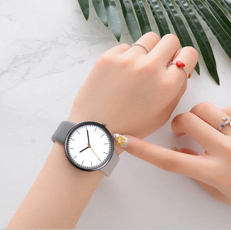 Reloj de mujer Reloj de cuarzo de cuero con contraste gris Relojes de mujer Amantes Reloj de pulsera informal unisex para mujer Reloj femenino