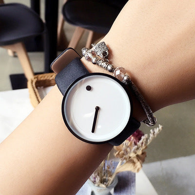 Reloj de cuarzo para amantes de hombres y mujeres con marea neutra y movimiento de moda coreana con personalidad de concepto creativo simple sin puntero