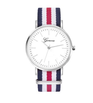 Los amantes miran la tendencia de moda femenina versión coreana del reloj de cuarzo simple para estudiantes masculinos con correa de lona de nailon, venta caliente