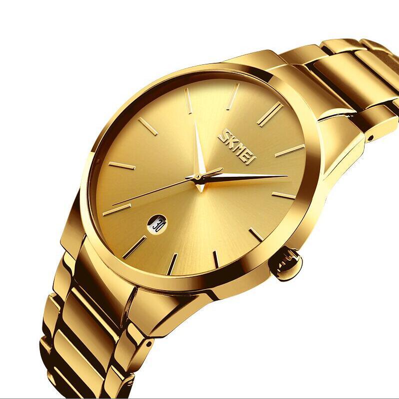 Steel strap quartz watch