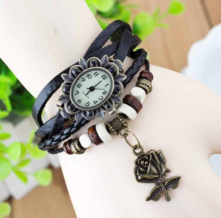 Reloj de moda informal para mujer, pulsera envuelta en cuero, epidermis, colgantes de mariposa para mesa de mujer, venta al por mayor, para niños