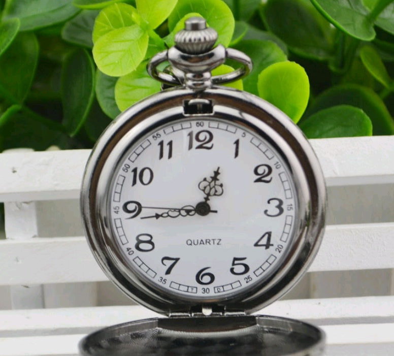 Reloj de bolsillo con tapa estilo retro de moda continental de acero de tungsteno pulido negro para hombres y mujeres, reloj de bolsillo de regalo antiguo