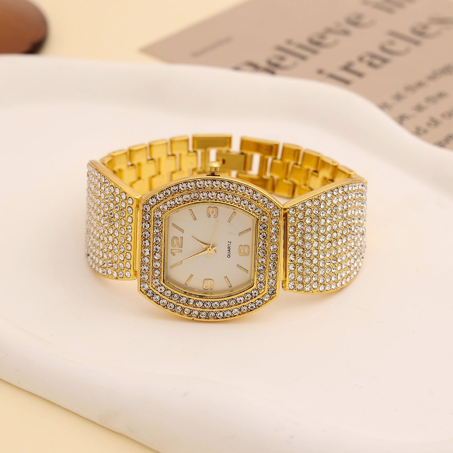 Reloj de cuarzo con correa de acero de moda para mujer con diamantes