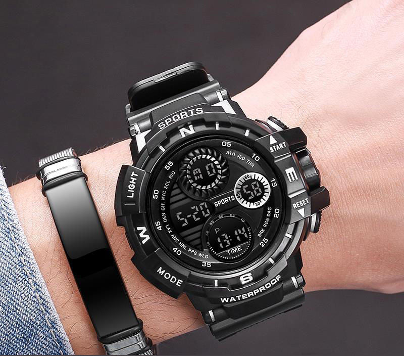 Reloj deportivo multifunción resistente al agua y a la moda.