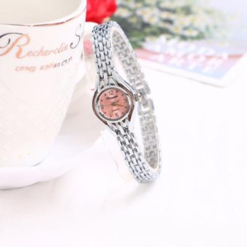 Reloj de mujer moderno y combinable