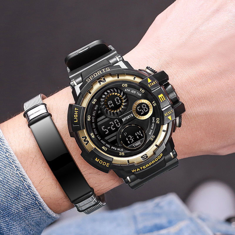 Reloj deportivo multifunción resistente al agua y a la moda.