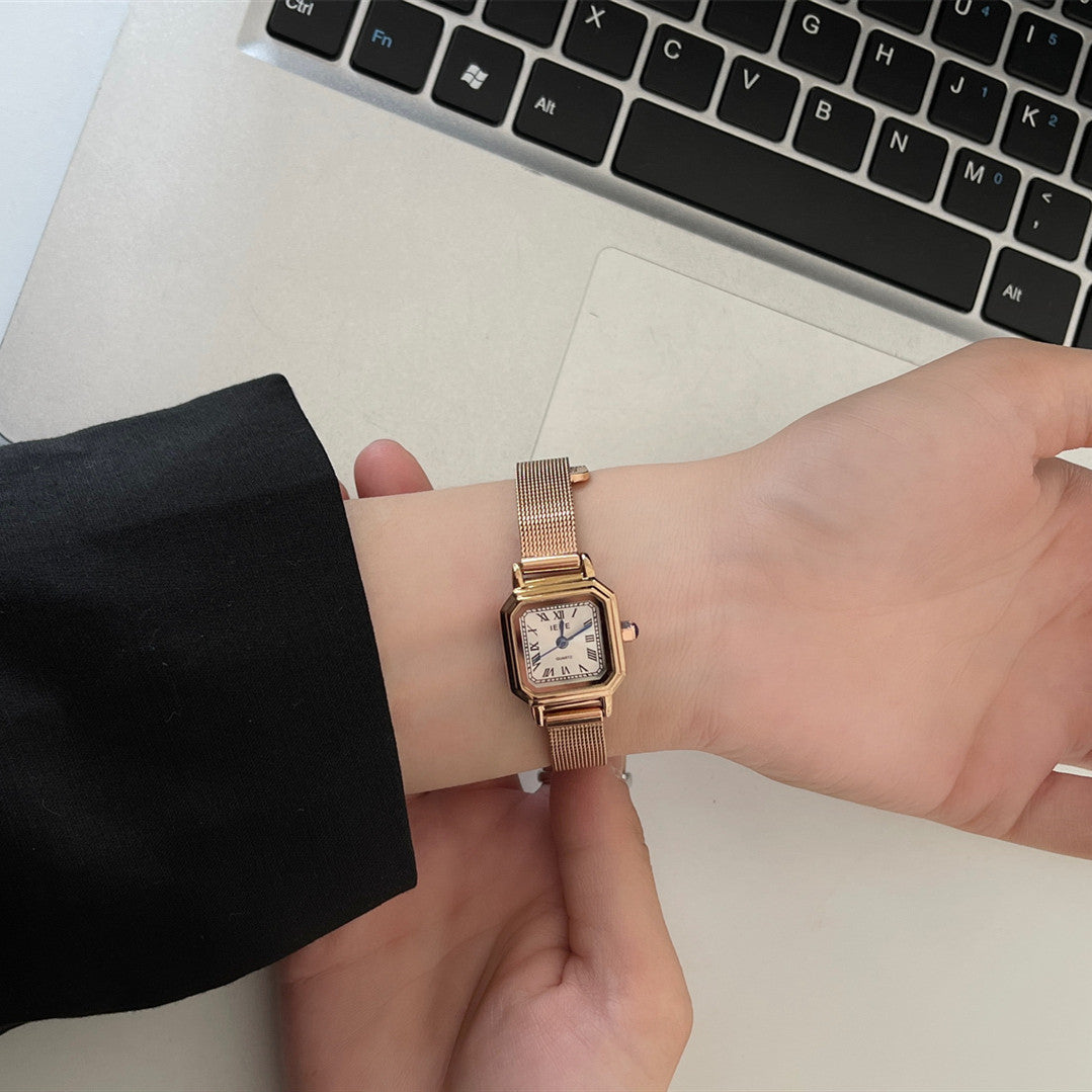 Reloj pequeño cuadrado retro con forma de cubo de azúcar de acero para mujer