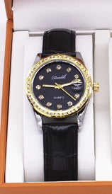 Reloj para mujer, nuevo conjunto de regalo, collar, pulsera, conjunto de tres piezas