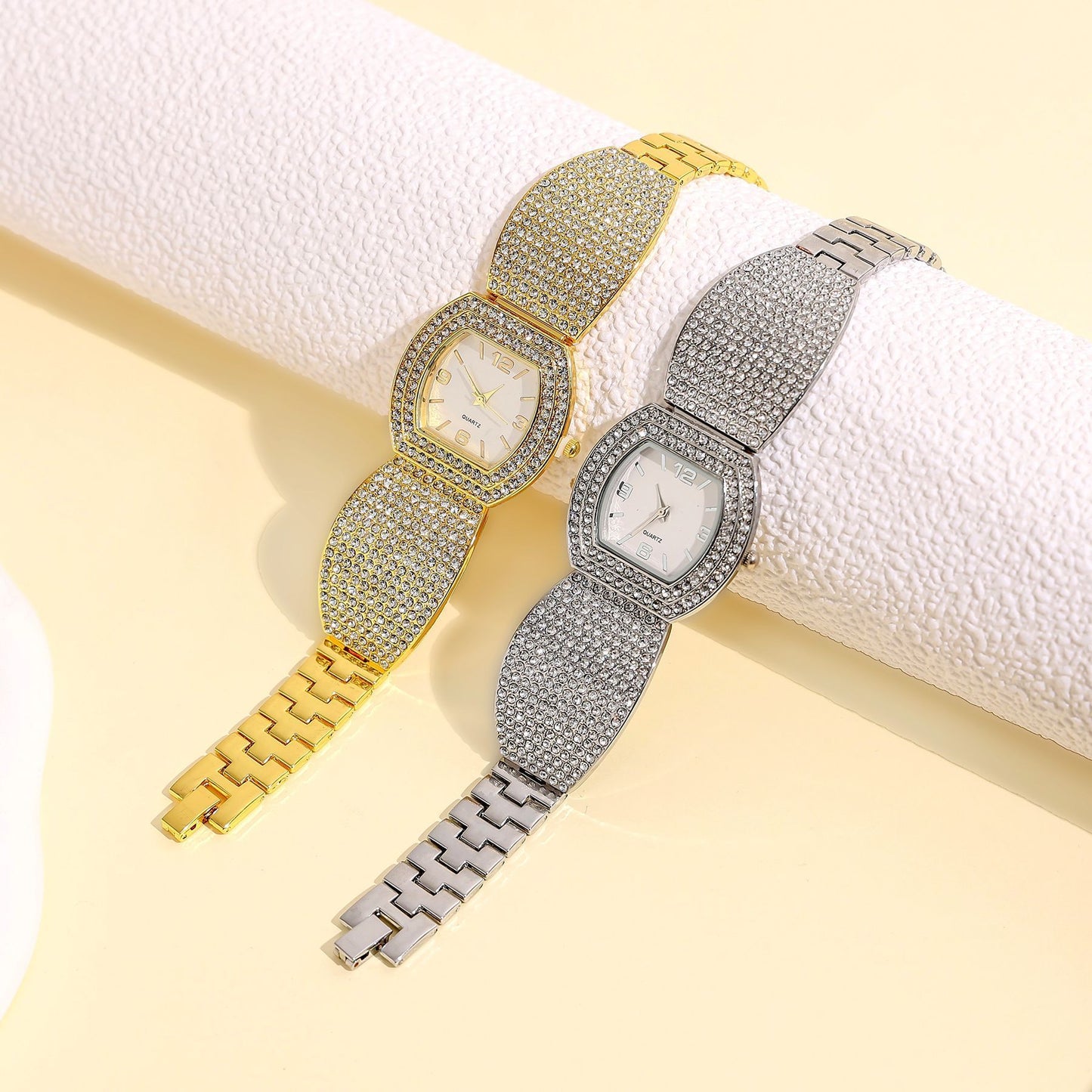 Reloj de cuarzo con correa de acero de moda para mujer con diamantes