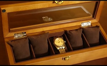 Wooden simple watch display box