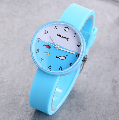 Reloj para niños y niñas con correa de silicona de color, reloj de pulsera de cuarzo a la moda con esfera de pez, reloj de dibujos animados para niños 