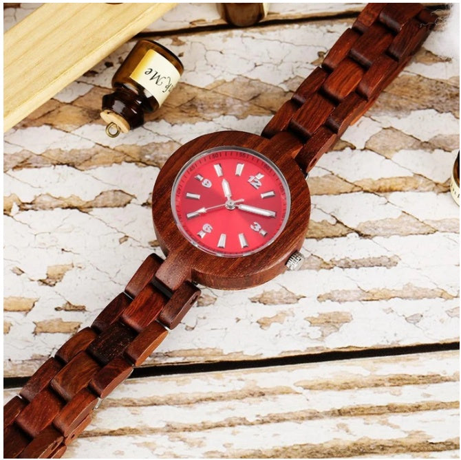 Reloj de madera de regalo para niñas con esfera pequeña