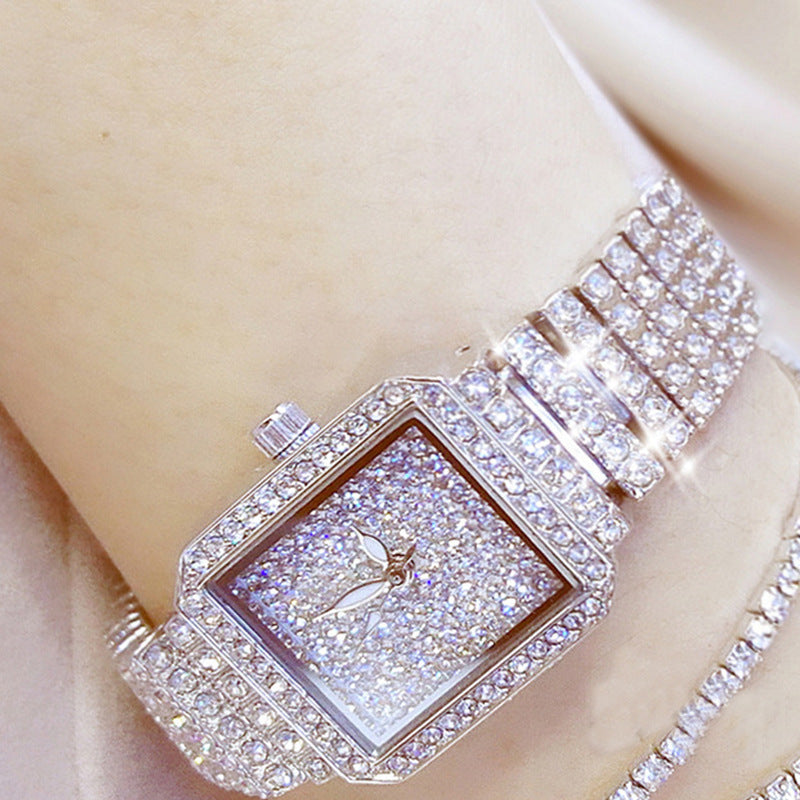 Reloj de cuarzo resistente al agua con diamantes completos