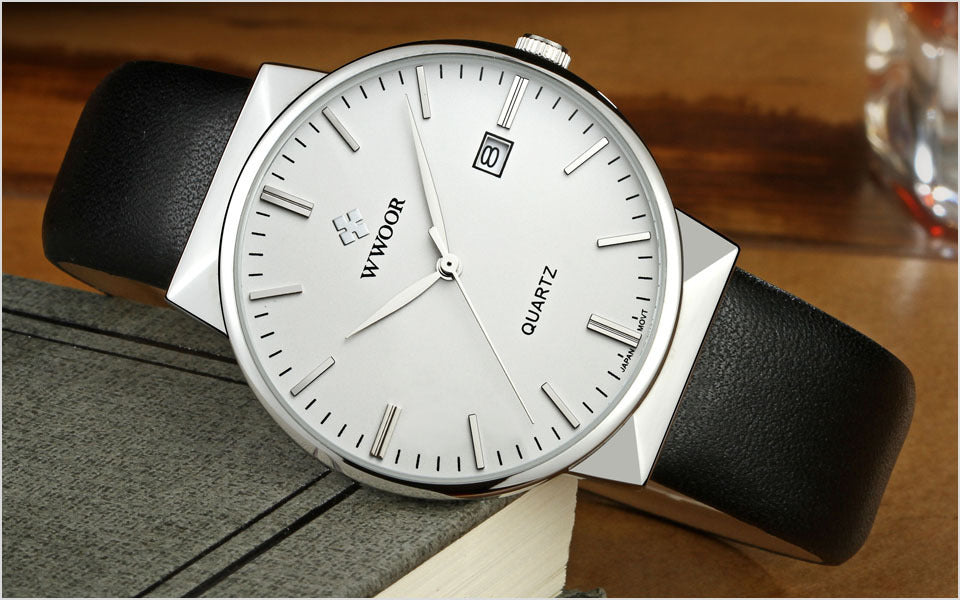 Men's leather quartz watch