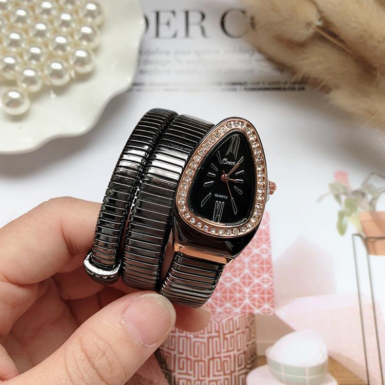 Reloj de pulsera con personalidad de moda para mujer