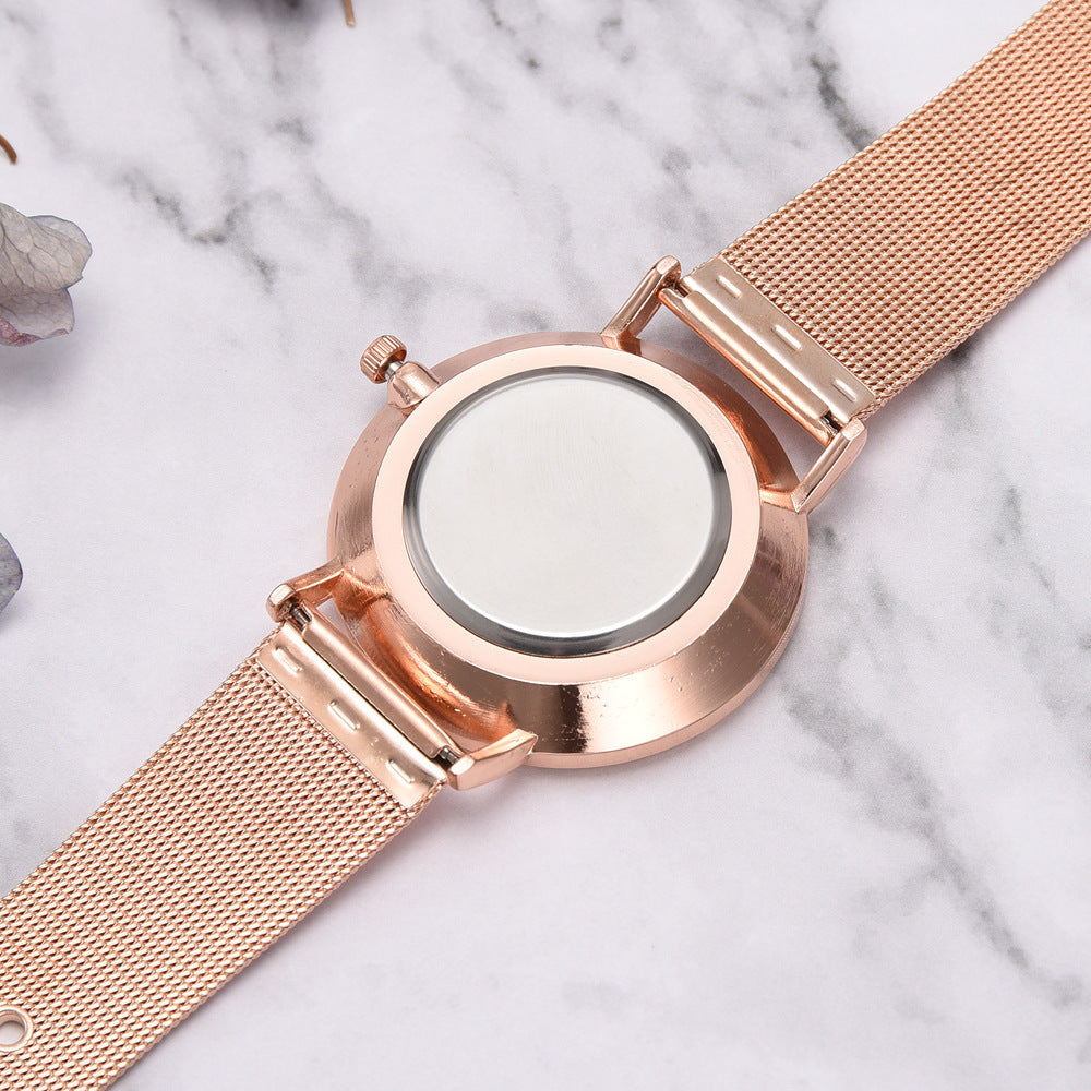 Reloj deportivo sencillo para hombre y mujer.