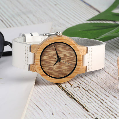 Reloj de madera para mujer.