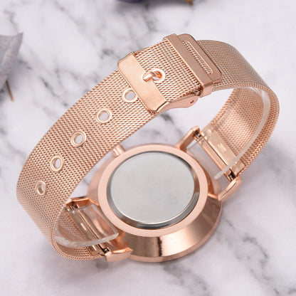 Reloj deportivo sencillo para hombre y mujer.
