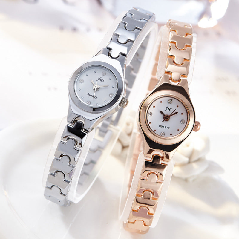 Reloj de pulsera con correa fina y esfera pequeña de acero de moda para mujer