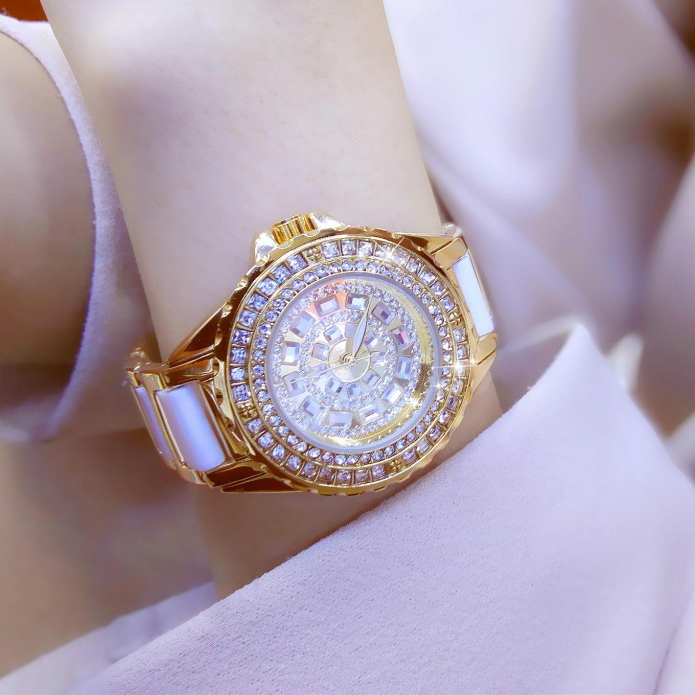 Pulsera caliente del reloj de la venta de la moda llena de mujeres del diamante