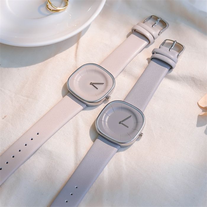 Reloj de diseño minimalista coreano para mujer, reloj de pareja de moda creativa y atractiva, de estilo nicho popular, de estilo transfronterizo