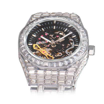 Reloj mecánico hueco luminoso con diamantes cuadrados completos de estilo hip hop