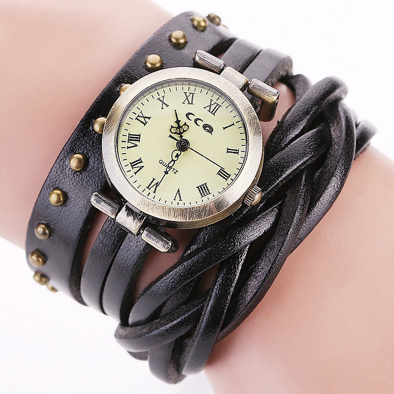 Reloj de pulsera con personalidad de moda para mujer, estilo trenzado de masa de piel de vaca, remache retro