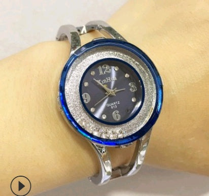 Reloj de pulsera con correa de acero, reloj popular para mujer, reloj de pulsera con diamantes de imitación a la moda