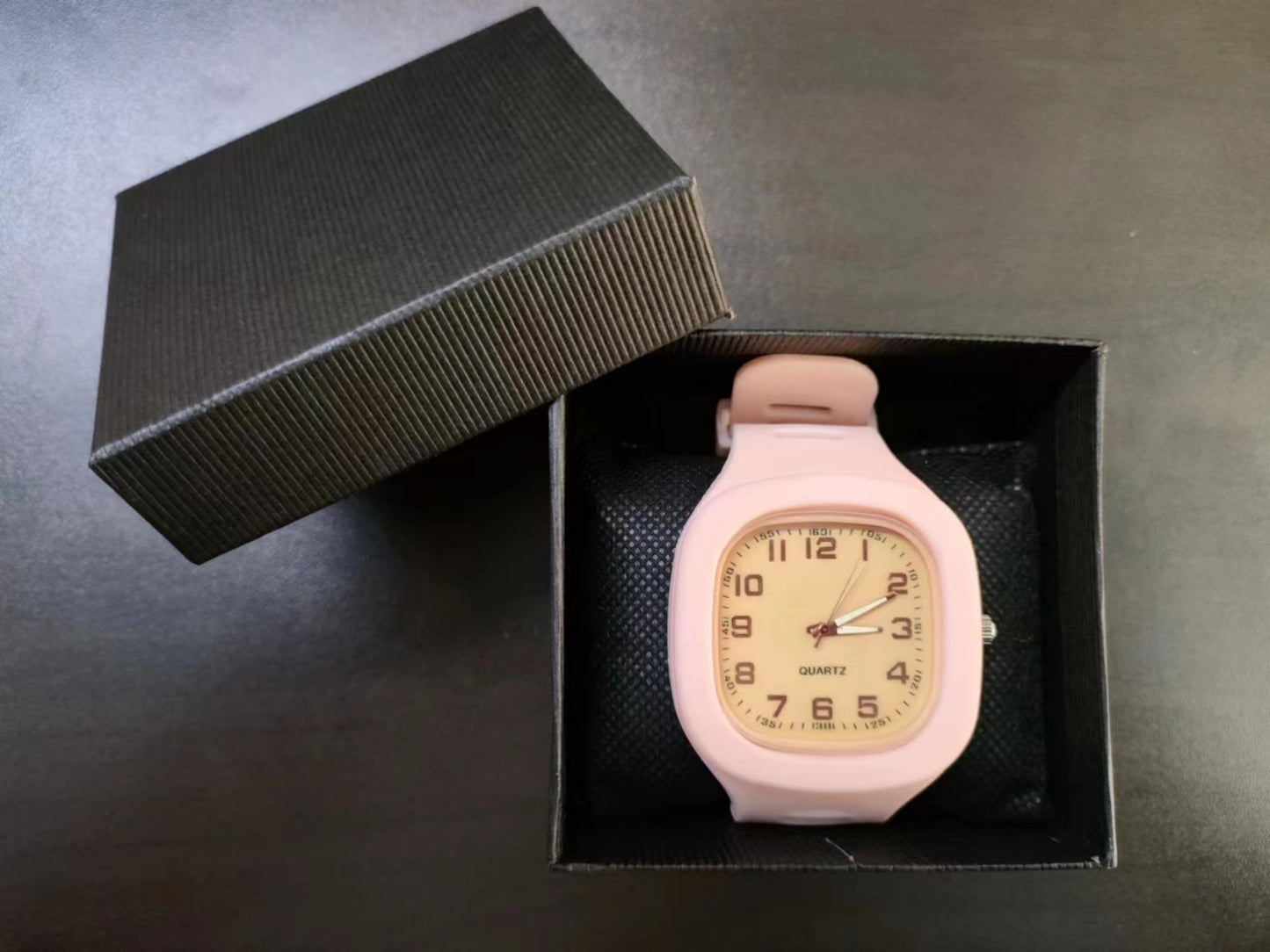 Reloj electrónico digital cuadrado sencillo de moda para parejas de estudiantes