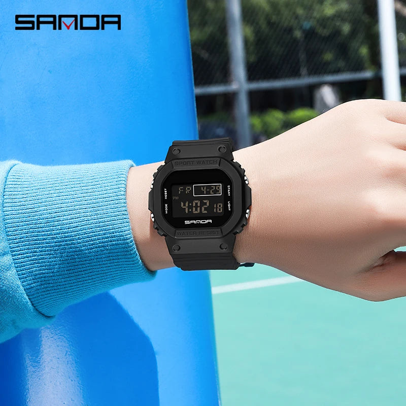 Reloj deportivo profesional Sanda a la moda de la mejor marca, relojes militares resistentes al agua, relojes electrónicos digitales Led para hombre