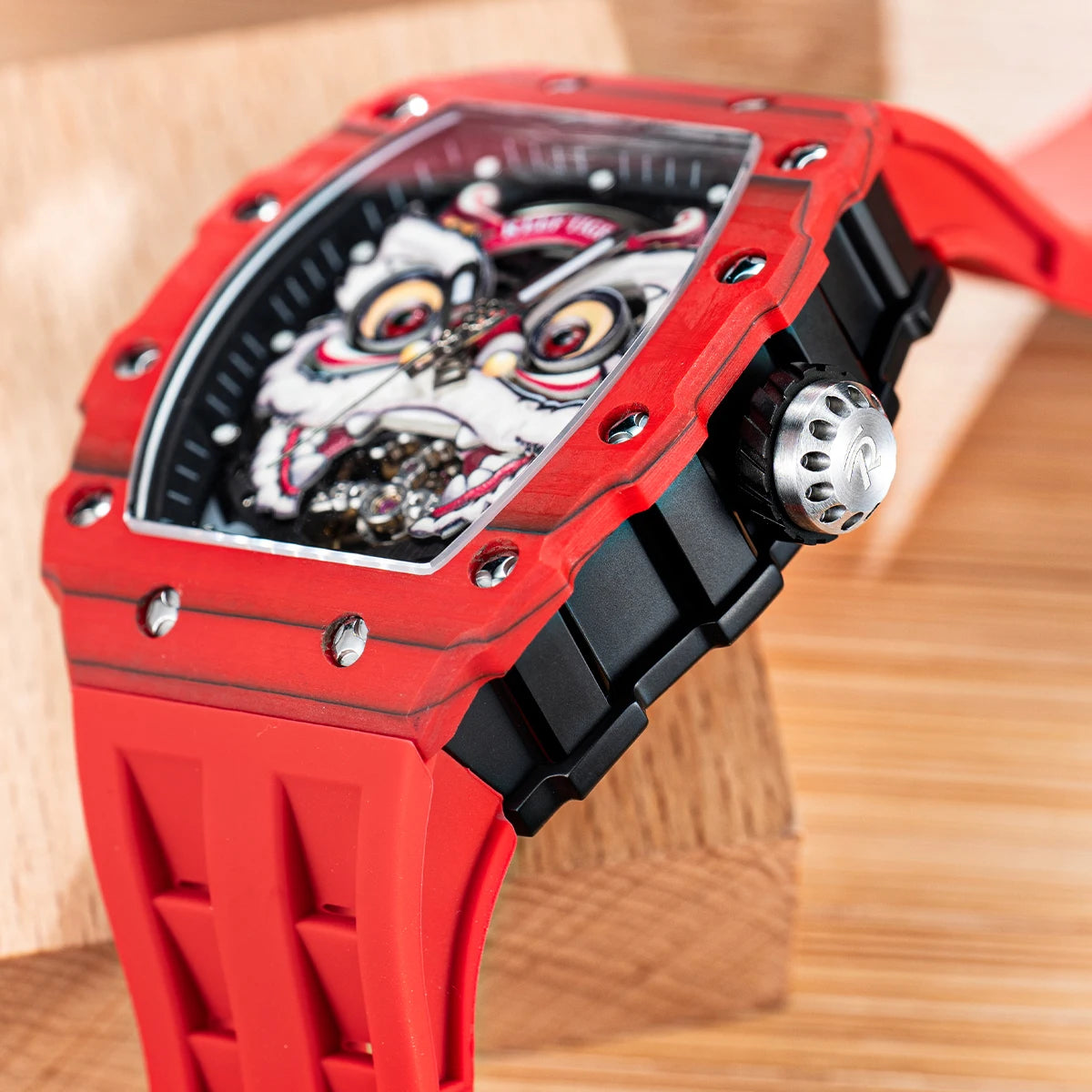 REEF TIGER Lion Dance Design Men’s Automatic Watch Tonneau Super Lumious Red Rubber Band Waterproof Mechanical Watches RGA3009-L