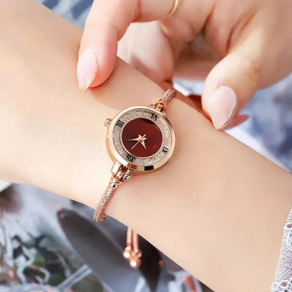 2024 Fashion Women's Wristwatch Gold Bracelet Small Dial Elegant Watch New Cute Women Steel Bracelet Watch Quartz Wristwatch