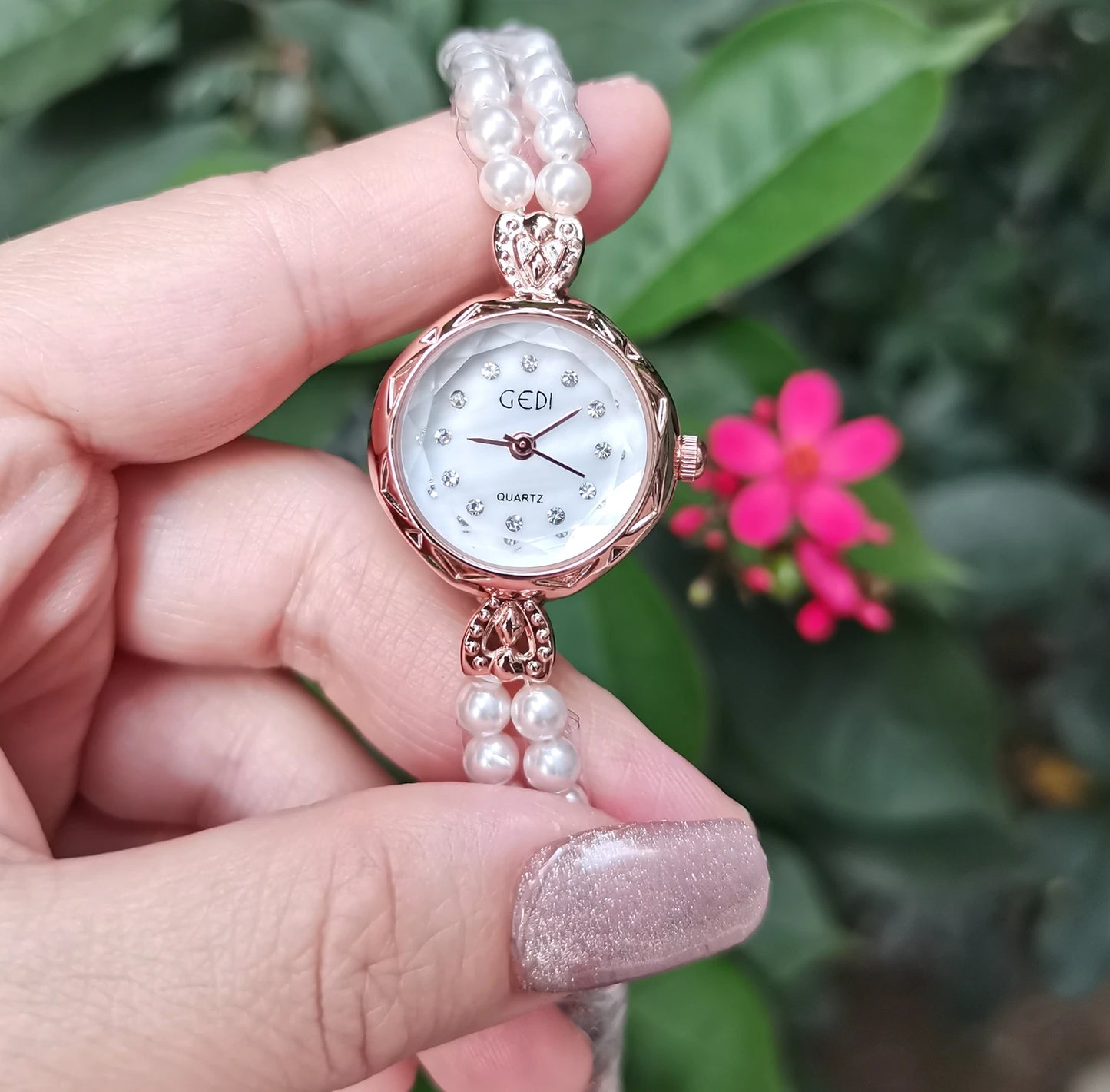 Pulsera de perlas blancas, reloj de cuarzo para mujer, reloj de pulsera elegante a la moda para mujer, relojes femeninos, regalo femenino