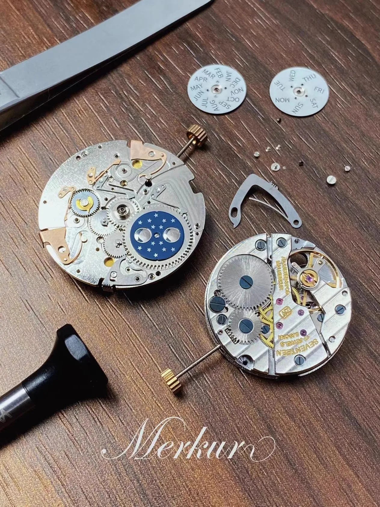 Nuevo Reloj Merkur Moon Phase Awaken Calendario de negocios ropa Formal Reloj mecánico Vintage fecha ventana cuero 40mm Reloj Hombre