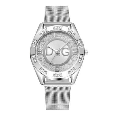 Reloj de cuarzo para mujer con correa de malla de alambre de acero y superficie de diamante de arena y anillo exterior de doble diamante