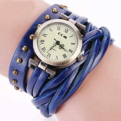 Reloj de pulsera con personalidad de moda para mujer, estilo trenzado de masa de piel de vaca, remache retro