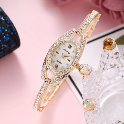 Reloj de diamantes ovalado para estudiantes femeninas