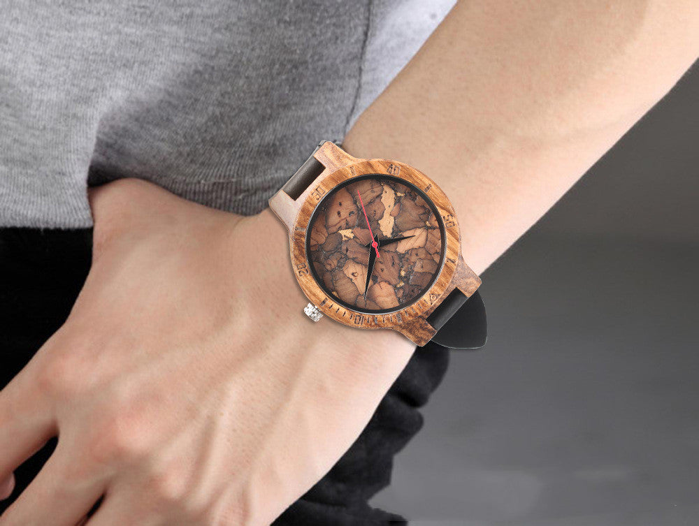 Reloj informal de madera para hombre con esfera de madera y hojas rotas