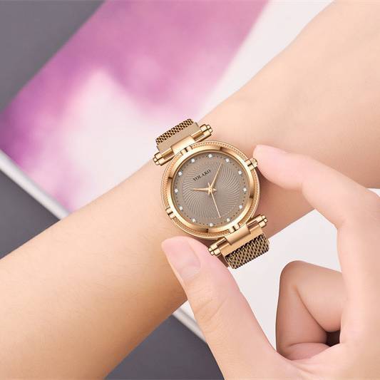 Reloj de pulsera con imán para mujer, moderno y con diamantes