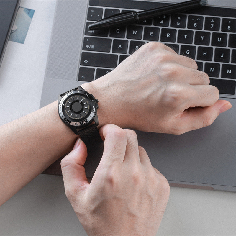 Reloj de hombre para estudiantes de metal con tecnología negra magnética creativa