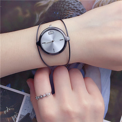 Reloj retro para niñas, redondo, con brazalete de alambre de acero